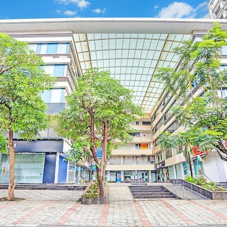 Super Collection O Adajan Formerly Hotel Western Inn Surat Exterior photo